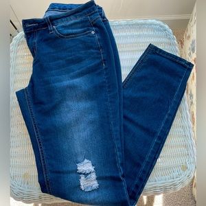 Crown & Ivy Size 10 Jeans